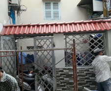 Hàng xóm sửa nhà gây ồn, tôi phải làm sao?